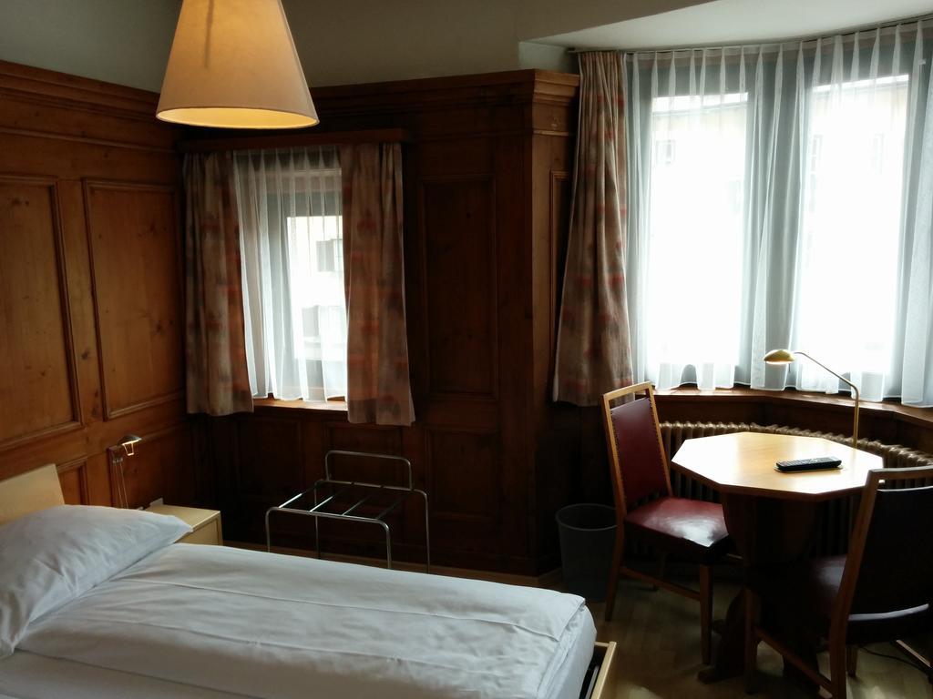 Hotel Terminus Samedan Chambre photo